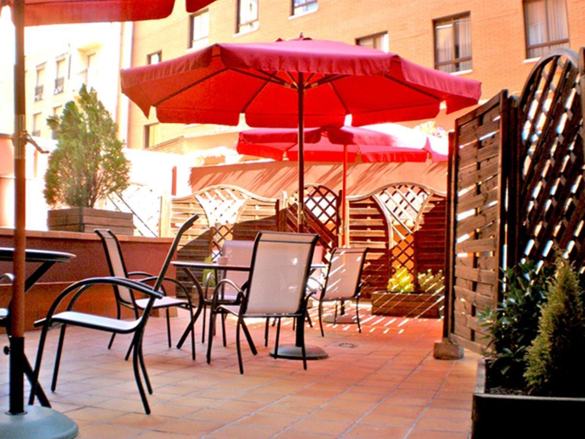 Hotel Murrieta Логроньо Екстериор снимка